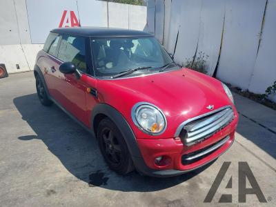 Image of 2010 MINI HATCH COOPER D 1598cc TURBO DIESEL MANUAL 6 Speed 3 DOOR HATCHBACK