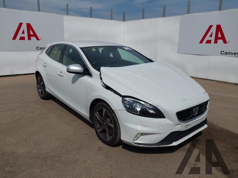 2015 VOLVO V40 D4 R-DESIGN 1969cc TURBO DIESEL AUTOMATIC 8 Speed 5 DOOR HATCHBACK
