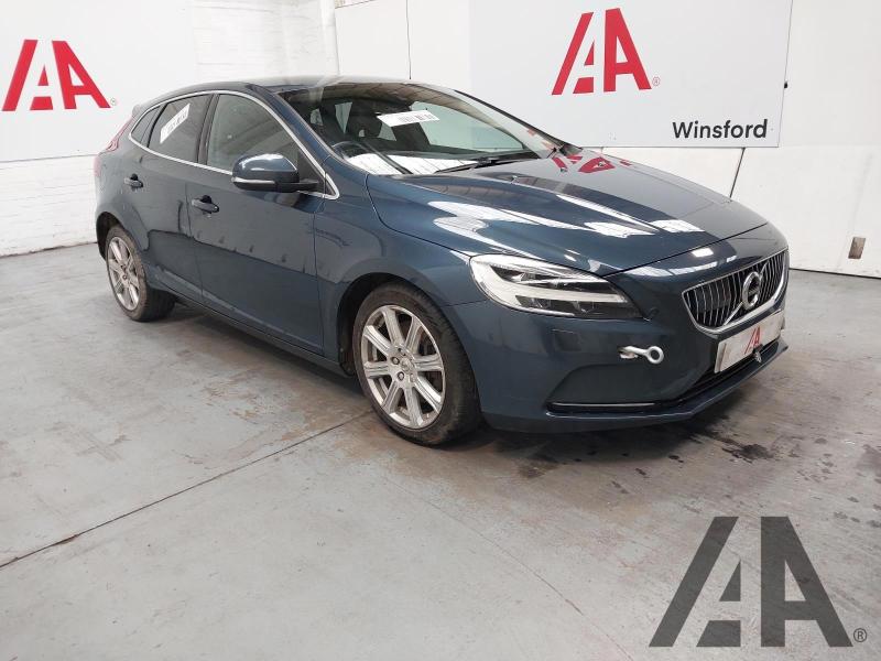 2018 VOLVO V40 D3 INSCRIPTION 1969cc TURBO DIESEL AUTOMATIC 6 Speed 5 DOOR HATCHBACK
