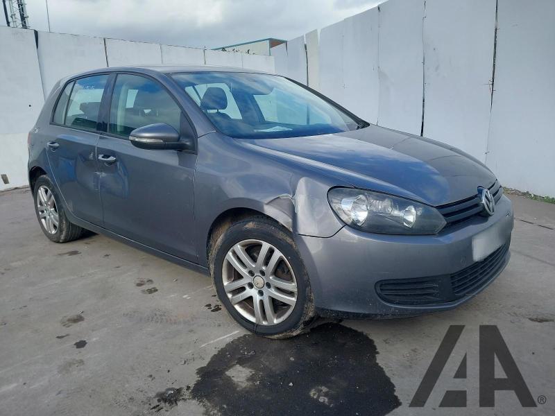2010 VOLKSWAGEN GOLF SE TDI 1598cc TURBO DIESEL MANUAL 5 Speed 5 DOOR HATCHBACK