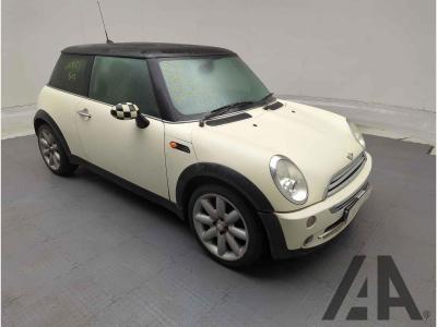 Image of 2005 MINI HATCH COOPER 1598cc PETROL MANUAL 5 Speed 3 DOOR HATCHBACK