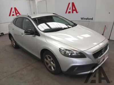 Image of 2015 VOLVO V40 D2 CROSS COUNTRY SE NAV 1969cc TURBO DIESEL MANUAL 6 Speed 5 DOOR HATCHBACK