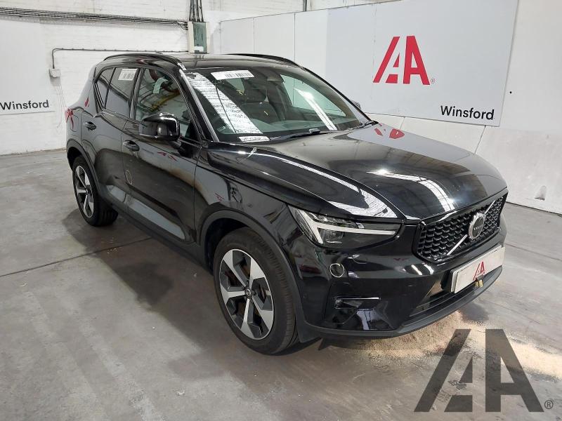 2024 VOLVO XC40 B4 ULTIMATE 1969cc TURBO PETROL SEMI AUTO 5 DOOR ESTATE