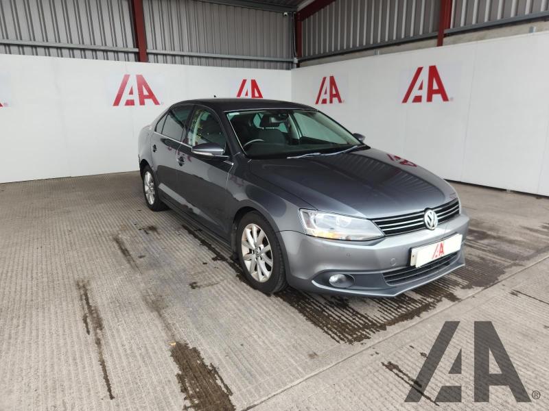 2013 VOLKSWAGEN JETTA LTD EDITION TDI BLUEMOTION TEC 1598cc TURBO DIESEL MANUAL 5 Speed 4 DOOR SALOON