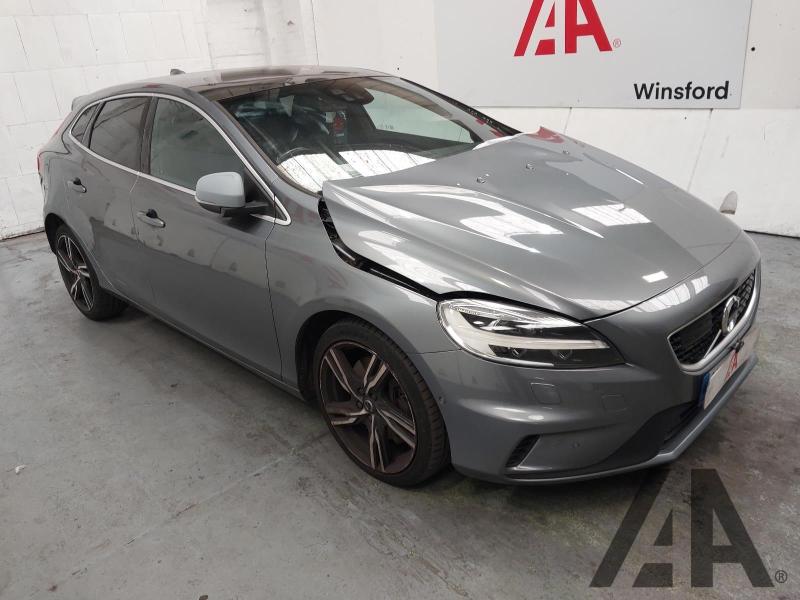 2017 VOLVO V40 D4 R-DESIGN PRO 1969cc TURBO DIESEL AUTOMATIC 8 Speed 5 DOOR HATCHBACK