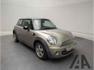 Image of 2011 MINI HATCH COOPER D 1598cc TURBO DIESEL MANUAL 6 Speed 3 DOOR HATCHBACK