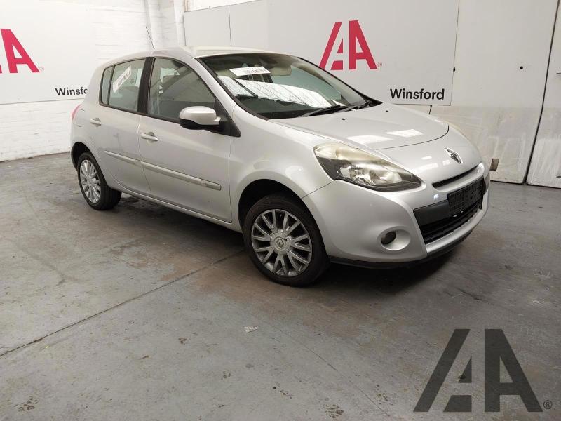 2009 RENAULT CLIO DYNAMIQUE DCI 1461cc TURBO DIESEL MANUAL 5 Speed 5 DOOR HATCHBACK