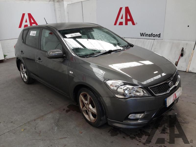 2011 KIA CEED CRDI 3 1582cc TURBO DIESEL AUTOMATIC 4 Speed 5 DOOR HATCHBACK