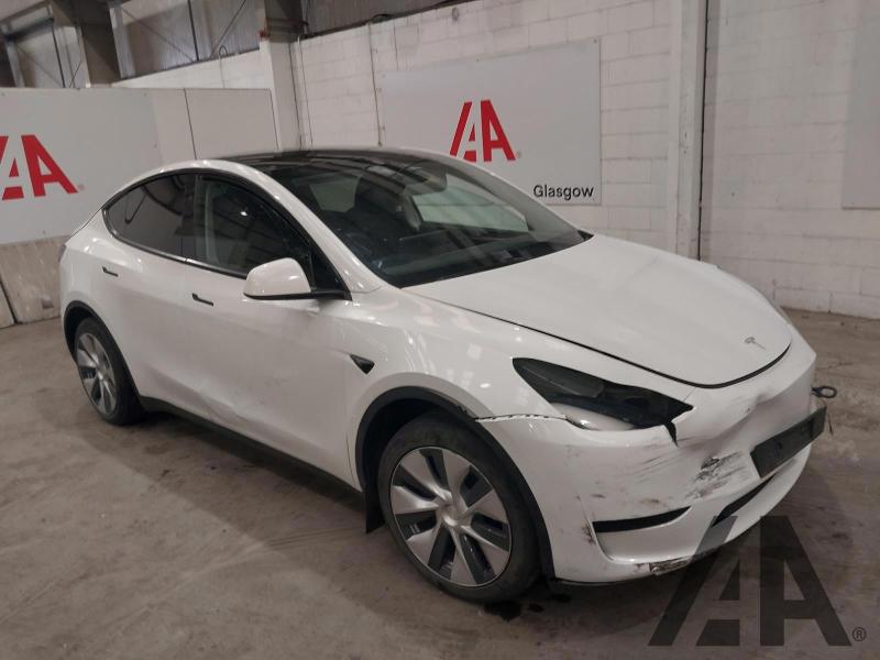 2024 TESLA MODEL Y BASE ELECTRIC DIRECT DRIVE 5 DOOR MPV