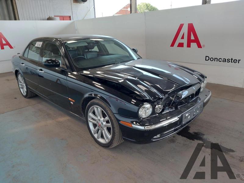 2004 JAGUAR XJ V8 R 4196cc SUPER PETROL AUTOMATIC 6 Speed 4 DOOR SALOON
