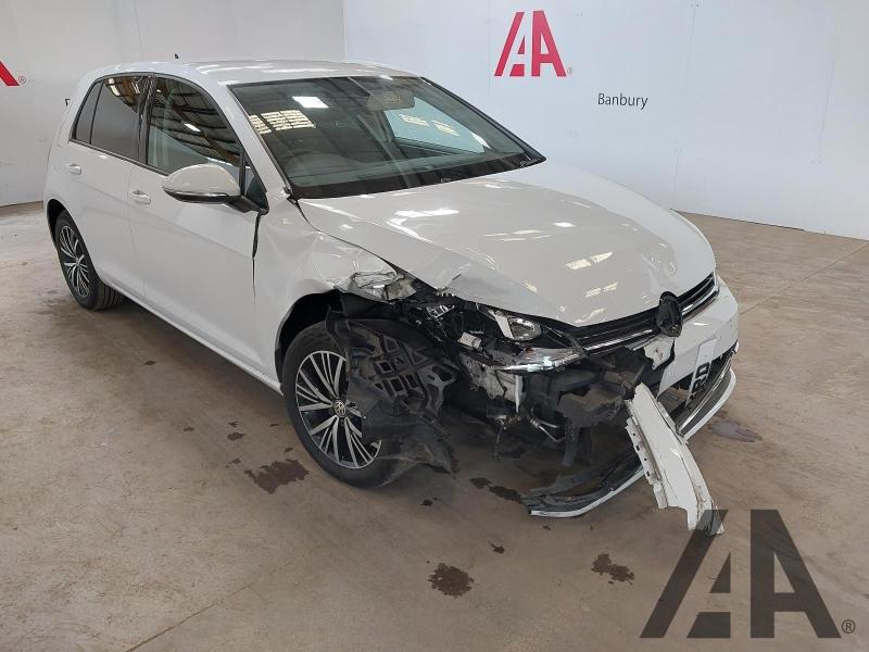 2018 VOLKSWAGEN GOLF SE NAVIGATION TSI BLUEMOTION T 999cc TURBO PETROL SEMI AUTO 7 Speed 5 DOOR HATCHBACK