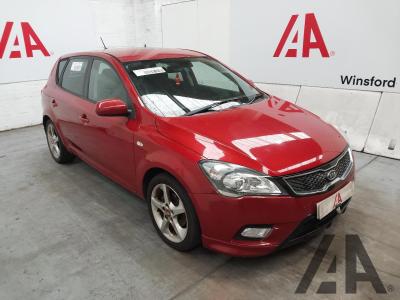Image of 2011 KIA CEED CRDI 3 1582cc TURBO DIESEL AUTOMATIC 4 Speed 5 DOOR HATCHBACK