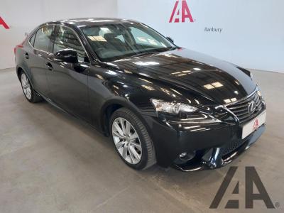 Image of 2015 LEXUS IS 300H EXECUTIVE EDITION 2494cc PETROL/ELECTRIC CVT 1 Speed 4 DOOR SALOON