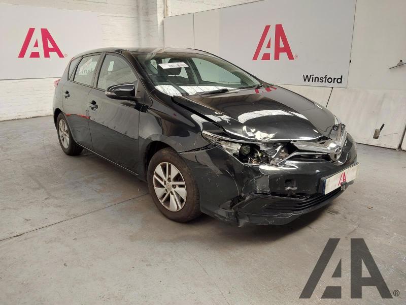 2015 TOYOTA AURIS D-4D ACTIVE 1364cc TURBO DIESEL MANUAL 5 DOOR HATCHBACK