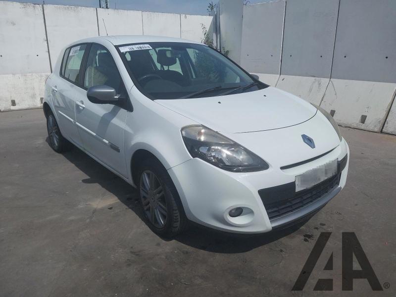2012 RENAULT CLIO DYNAMIQUE TOMTOM DCI 1461cc TURBO DIESEL MANUAL 5 Speed 5 DOOR HATCHBACK