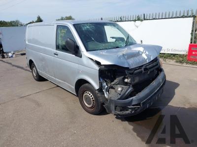 Image of 2013 VOLKSWAGEN TRANSPORTER T30 TDI 1968cc TURBO DIESEL MANUAL 5 Speed PANEL VAN