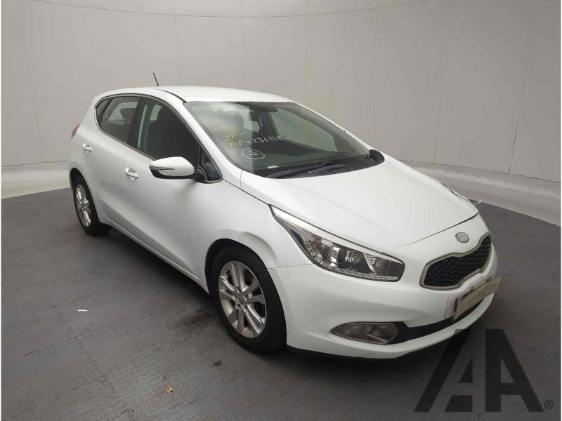2013 KIA CEED 2 ECODYNAMICS 1591cc PETROL MANUAL 6 Speed 5 DOOR HATCHBACK