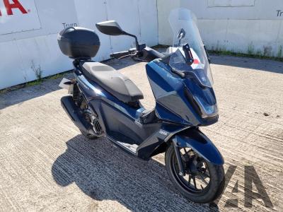 Image of 2026 KYMCO SKYTOWN 125 125cc PETROL CVT SCOOTER