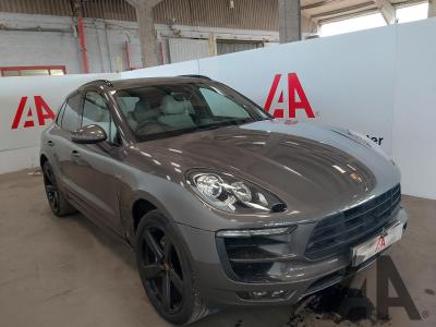 Image of 2015 PORSCHE MACAN D S PDK 2967cc TURBO DIESEL SEMI AUTO 7 Speed 5 DOOR ESTATE