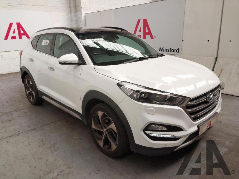 2017 HYUNDAI TUCSON CRDI PREMIUM SE BLUE DRIVE 1995cc TURBO DIESEL MANUAL 5 DOOR ESTATE