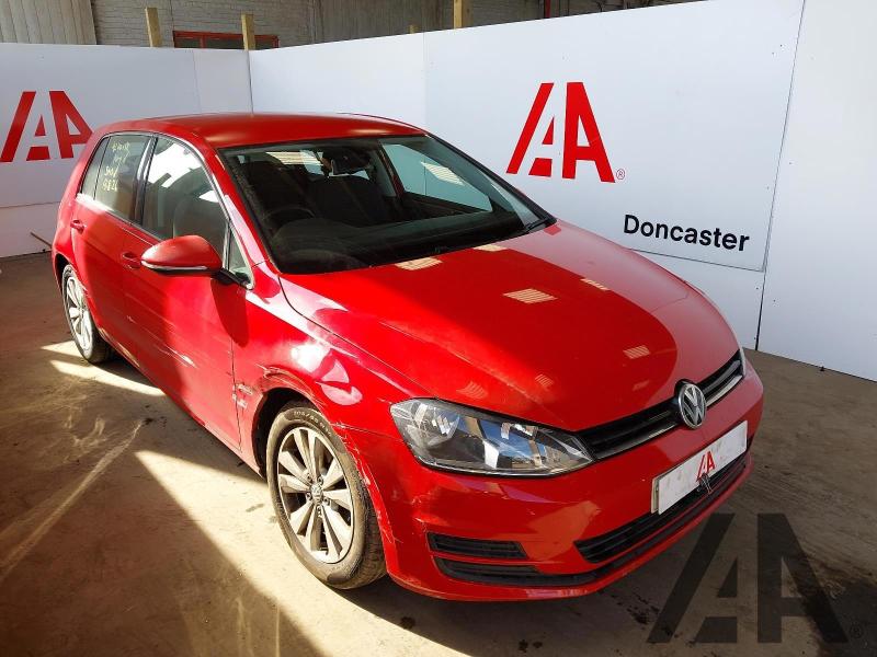 2014 VOLKSWAGEN GOLF SE TDI BLUEMOTION TECHNOLOGY 1968cc TURBO DIESEL MANUAL 6 Speed 5 DOOR HATCHBACK