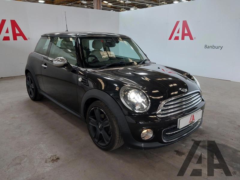 2013 MINI HATCH COOPER 1598cc PETROL AUTOMATIC 6 Speed 3 DOOR HATCHBACK