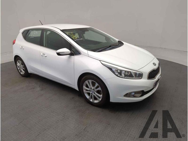 2015 KIA CEED 2 ECODYNAMICS 1591cc PETROL MANUAL 6 Speed 5 DOOR HATCHBACK