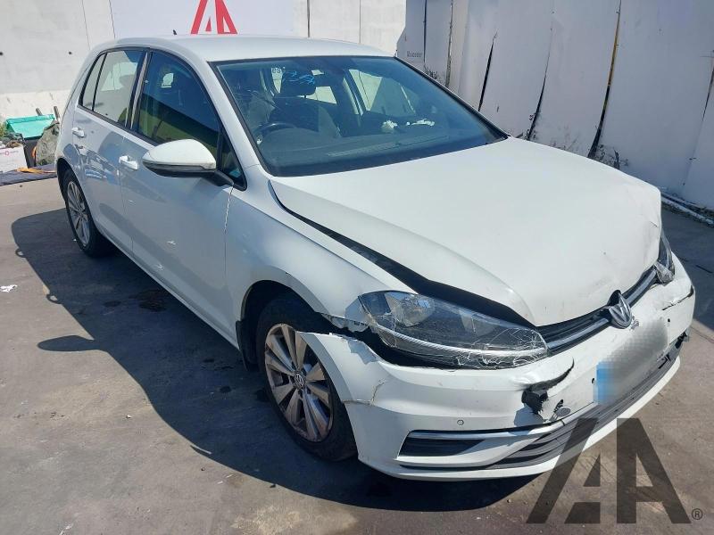 2017 VOLKSWAGEN GOLF SE NAVIGATION TDI BLUEMOTION T 1598cc TURBO DIESEL SEMI AUTO 7 Speed 5 DOOR HATCHBACK