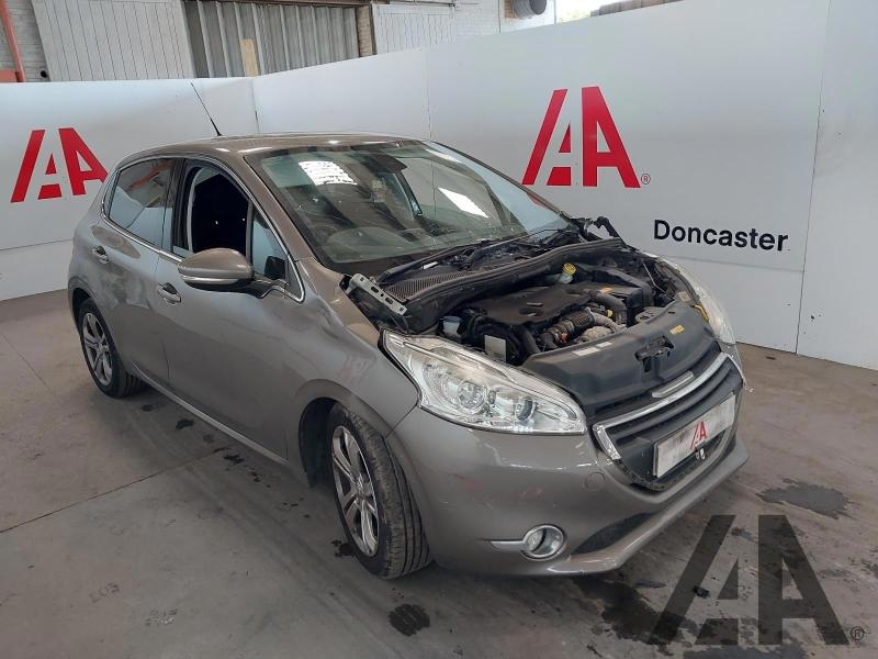 2014 PEUGEOT 208URE E-HDI 1560cc TURBO DIESEL MANUAL 5 DOOR HATCHBACK