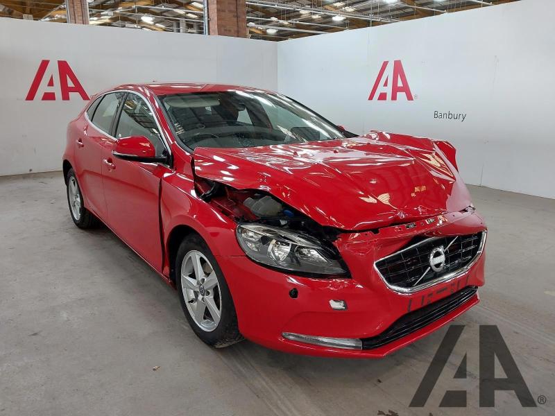 2014 VOLVO V40 D2 SE 1560cc TURBO DIESEL MANUAL 6 Speed 5 DOOR HATCHBACK