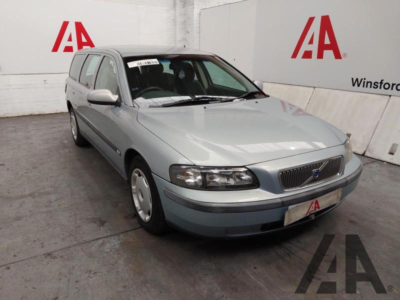 2001 VOLVO V70 TORSLANDA 2435cc PETROL MANUAL 5 Speed 5 DOOR ESTATE