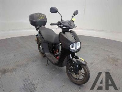 Image of 2023 YAMAHA NEOS SINGLE BATTERY ELECTRIC DIRECT DRIVE SCOOTER