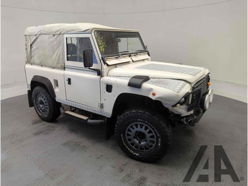 1995 LAND ROVER 2 DOOR PICK UP 90 TDI HT 2495cc TURBO DIESEL MANUAL 5 Speed 2 DOOR PICK UP