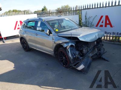 Image of 2020 VOLKSWAGEN TIGUAN R-LINE TECH TSI 4MOTION DSG 1984cc TURBO PETROL SEMI AUTO 7 Speed 5 DOOR ESTATE