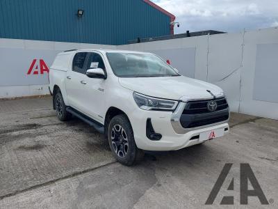 Image of 2023 TOYOTA HI-LUX INVINCIBLE 4WD D-4D DCB 2393cc TURBO DIESEL MANUAL PICK UP