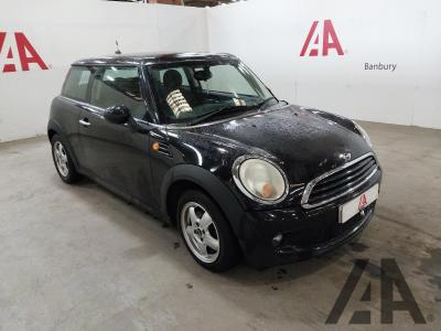 Image of 2011 MINI HATCH COOPER 1598cc PETROL MANUAL 6 Speed 3 DOOR HATCHBACK