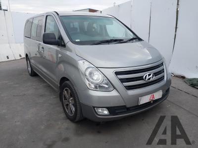Image of 2015 HYUNDAI I800 CRDI SE 2497cc TURBO DIESEL AUTOMATIC 5 Speed 5 DOOR MPV