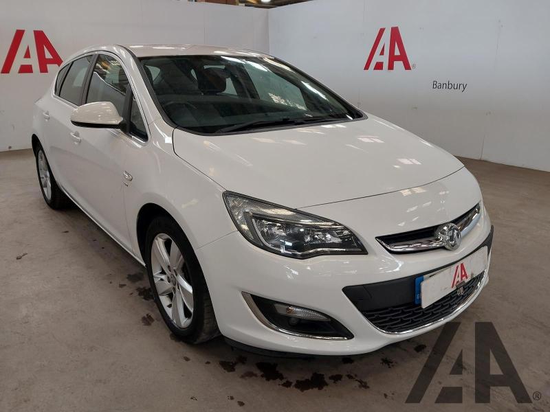2015 VAUXHALL ASTRA SRI CDTI 1686cc TURBO DIESEL MANUAL 6 Speed 5 DOOR HATCHBACK