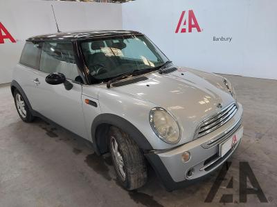 Image of 2005 MINI HATCH COOPER 1598cc PETROL MANUAL 5 Speed 3 DOOR HATCHBACK