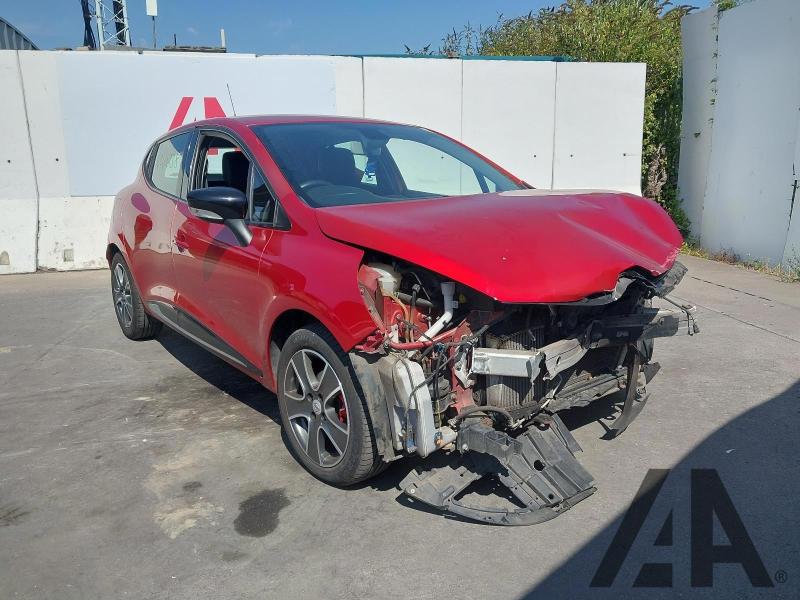 2015 RENAULT CLIO DYNAMIQUE MEDIANAV ENERGY DCI 1461cc TURBO DIESEL MANUAL 5 Speed 5 DOOR HATCHBACK