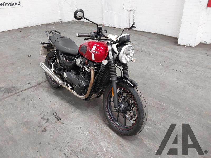 2017 TRIUMPH BONNEVILLE STREET TWIN 865cc PETROL MOTORCYCLE