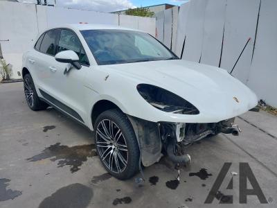 Image of 2014 PORSCHE MACAN D S PDK 2967cc TURBO DIESEL SEMI AUTO 7 Speed 5 DOOR ESTATE