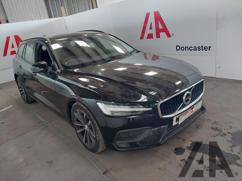 2022 VOLVO V60 B3 MOMENTUM 1969cc TURBO PETROL AUTOMATIC 5 DOOR ESTATE
