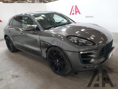Image of 2015 PORSCHE MACAN TURBO PDK 3604cc TURBO PETROL SEMI AUTO 7 Speed 5 DOOR ESTATE