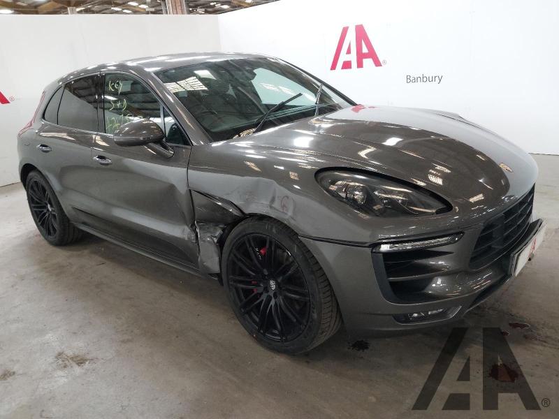 2015 PORSCHE MACAN TURBO PDK 3604cc TURBO PETROL SEMI AUTO 7 Speed 5 DOOR ESTATE