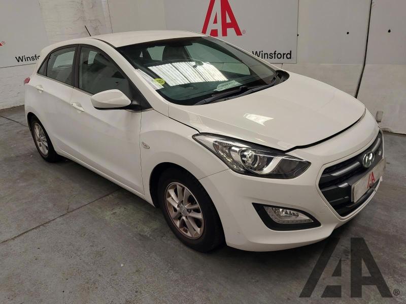 2016 HYUNDAI I30 CRDI SE BLUE DRIVE 1582cc TURBO DIESEL MANUAL 6 Speed 5 DOOR HATCHBACK