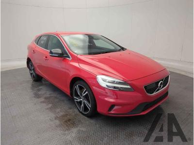 Image of 2016 VOLVO V40 D4 R-DESIGN PRO 1969cc TURBO DIESEL AUTOMATIC 8 Speed 5 DOOR HATCHBACK