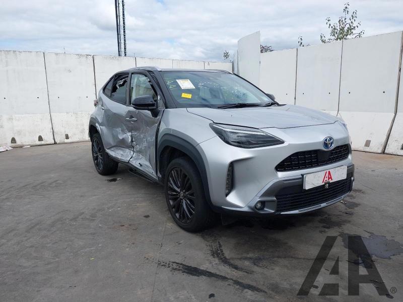 2022 TOYOTA YARIS CROSS DYNAMIC 1490cc PETROL/ELECTRIC CVT 5 DOOR HATCHBACK