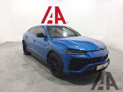 2019 LAMBORGHINI URUS V8