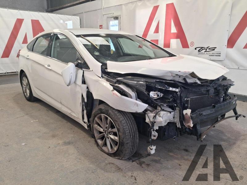 2017 HYUNDAI I40 CRDI S BLUE DRIVE 1685cc TURBO DIESEL MANUAL 6 Speed 4 DOOR SALOON